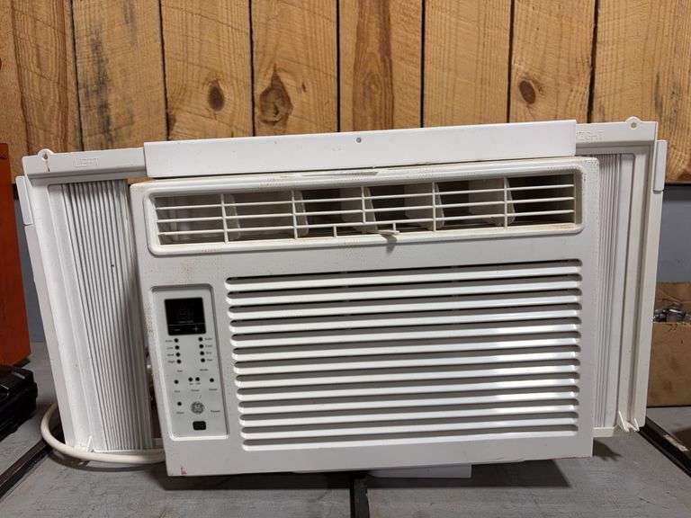 Window air conditioner