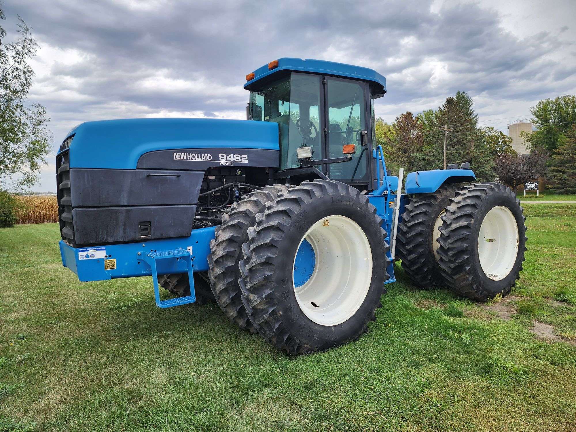 1997 New Holland 9482 4wd Tractor, 4,422 Hours (Might Go up a