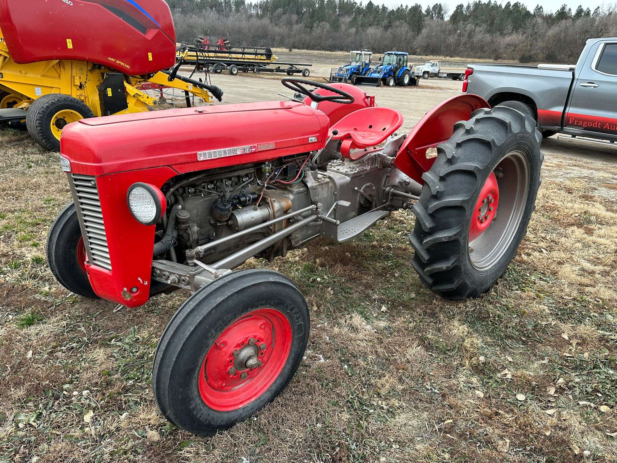 値下Massey Ferguson 50 High clearance 1959 1959 Massey Ferguson Model 35 Special, 12.4x28 Rears, 5.50x16