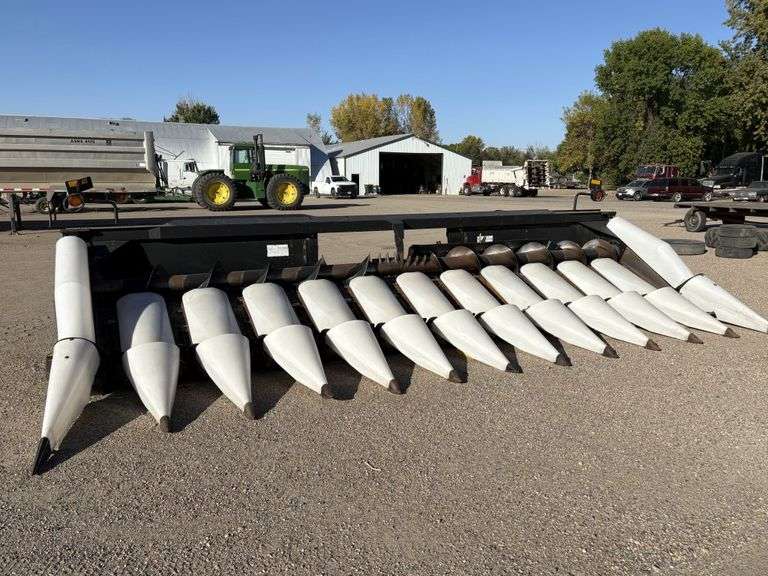 2007 Harvestec 4212C 12R22” Chopping Cornhead, Hyd Deck Plates, PTO Powershafts, JD Plate, Equipped 