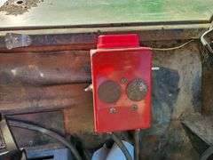 NH 853 Round Baler Used this season Air bags good, pickup good condition with control box, electric 