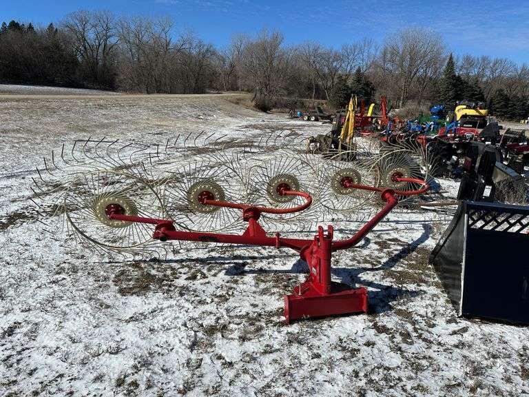 Sitrex 5 Wheel 3pt Ground Driven Rake, SN: 268936 - Fragodt Auction and ...