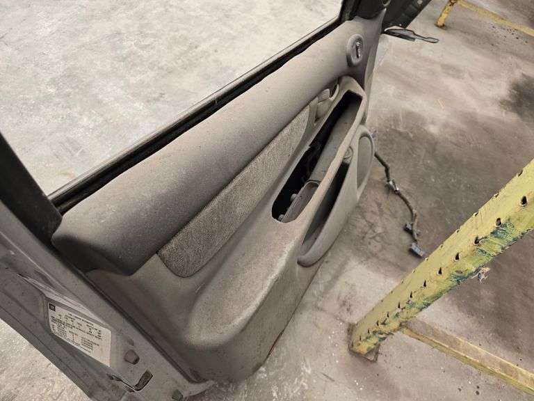 ’06 Ford F-150 Fenders, ’00 Alero Front Drivers Door