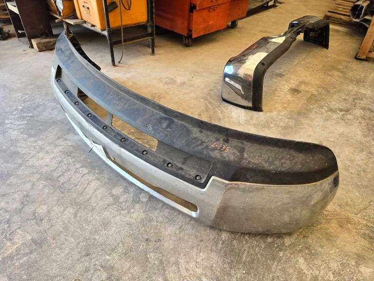 ’16 Ram 2500 Front Bumper