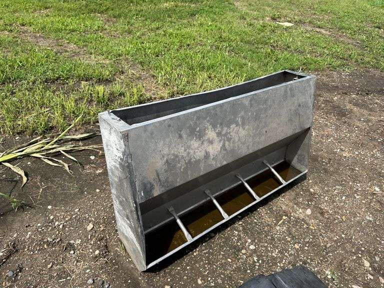 stainless-steel-hog-feeder-8-x-4-x-24-tall-fragodt-auction-and