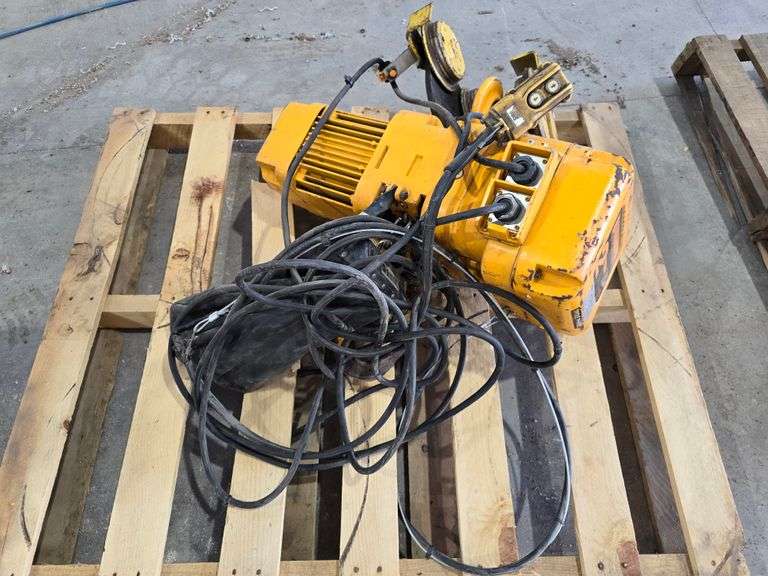 Harrington 2 Ton Electric Hoist, Single Phase with Trolley, Working Order