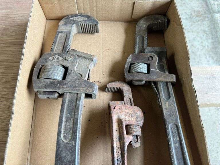 24", 18", 10" Pipe Wrenches