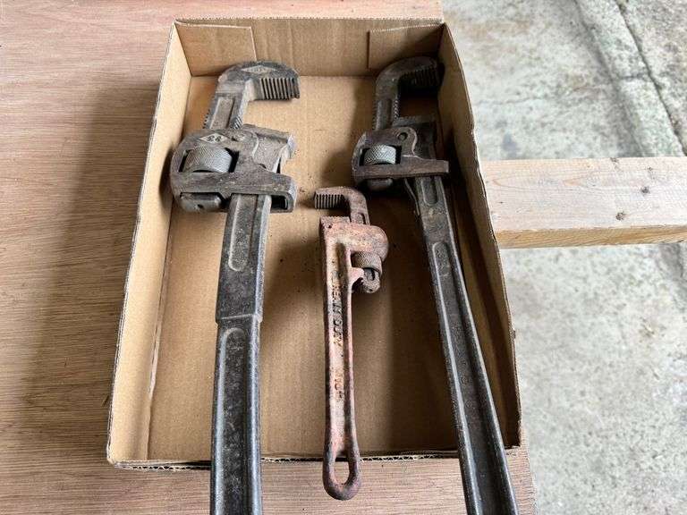 24", 18", 10" Pipe Wrenches