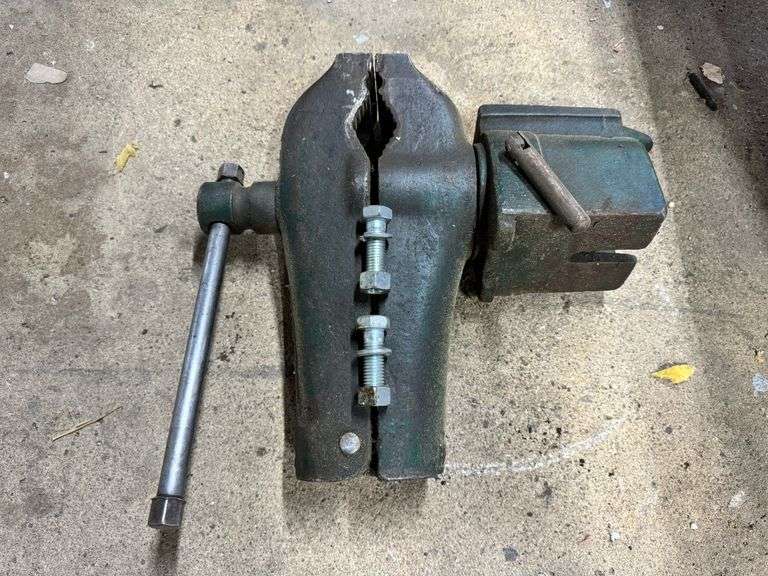 Cole Tool Bench Vise