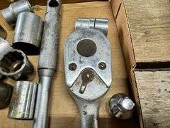 3/4" Drive Ratchet, Breaker Bar and Sockets