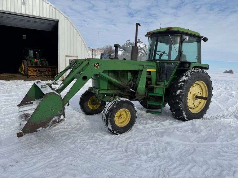 1975 John Deere 4230 with John Deere 148 Loader, Quad Range Transmission, 540/Small 1000 PTO, 3pt, 1