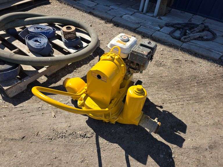 Honda GX120 4.0 Motor and Diaphragm Pump with 400’ of 3” Discharge and Suction Hose, Good Starting E