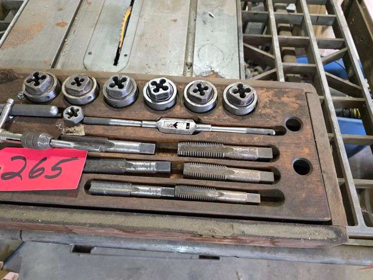 Tap and Dye Set