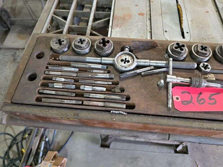 Tap and Dye Set