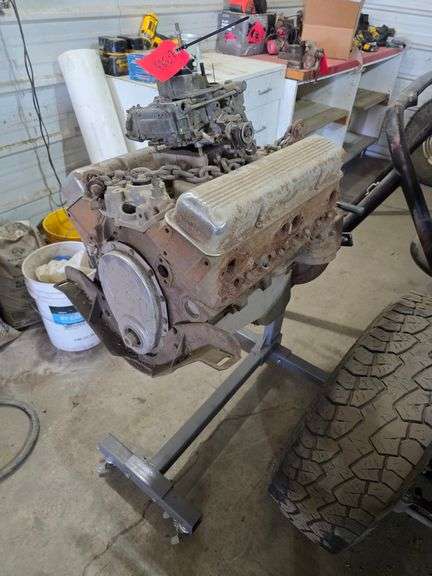 Small Block Chevrolet Engine with Stand
