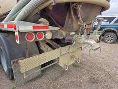 1993 Peterbilt 378 Semi with Septic Suction Tank, Cummins N14 Engine, Shows 580,990 (Actual Unknown)