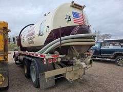 1993 Peterbilt 378 Semi with Septic Suction Tank, Cummins N14 Engine, Shows 580,990 (Actual Unknown)