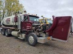 1993 Peterbilt 378 Semi with Septic Suction Tank, Cummins N14 Engine, Shows 580,990 (Actual Unknown)
