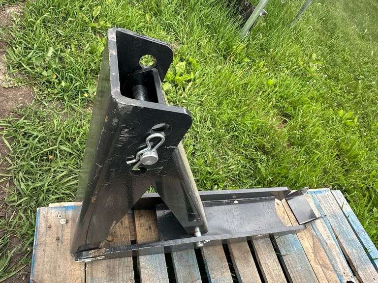 30” Mechanical Thumb for Backhoe, Weld On