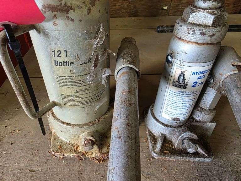 12 Ton and 2 Ton Bottle Jack