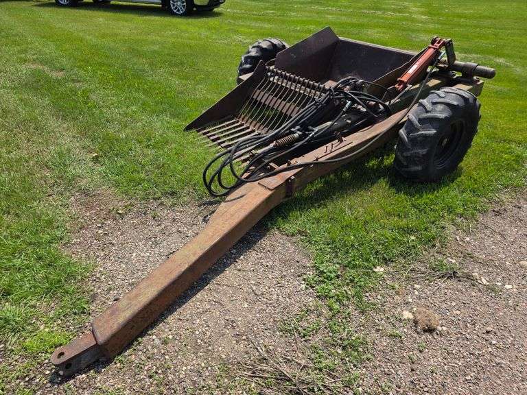 Hydraulic Rock Picker, 12.5-15 Tires