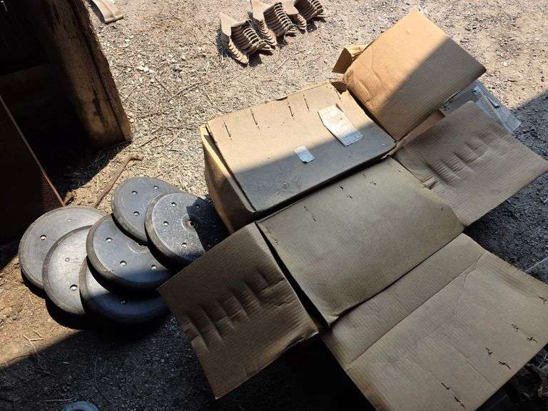 (36) Closing Wheels for John Deere Planter (Used), Buying All for One Money