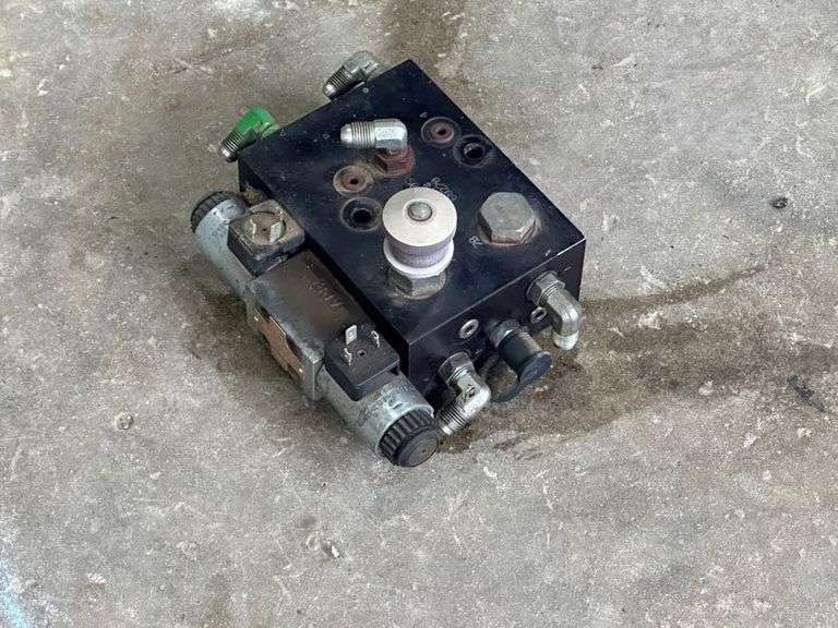 Hydraulic Valve for Outback