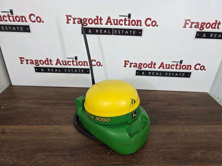 Starfire 3000 Receiver SN: PCGT3TA715834 with RTK Radio SN: PCSRB9A578720