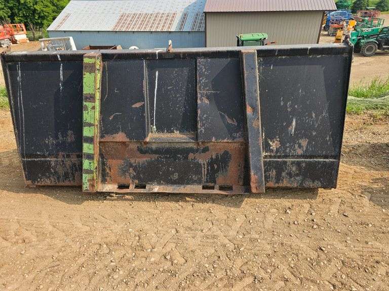 8’ 4” Skid Loader Bucket