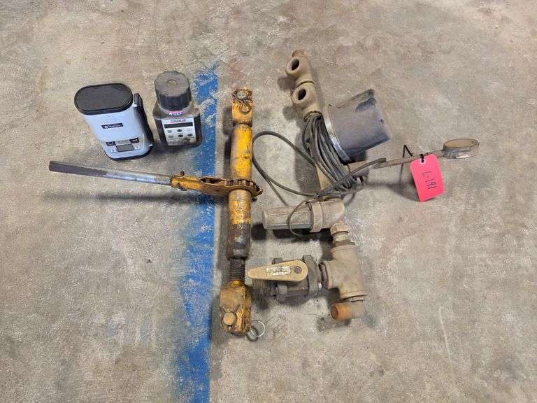 Ratcheting 3rd Arm and 2 Moisture Testers (Untested)