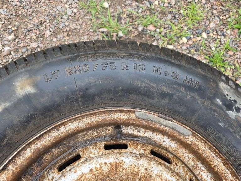 LT225/75R16 Tire and Rim