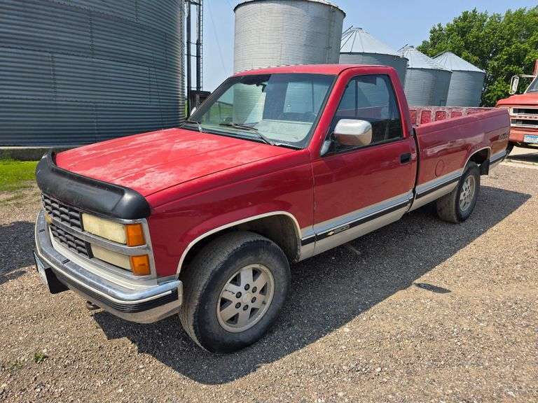 1991 Chevrolet Silverado 1500, 4x4, Single Cab Pickup with 8’ Box, V8 Engine, 5 Speed Manual Transmi