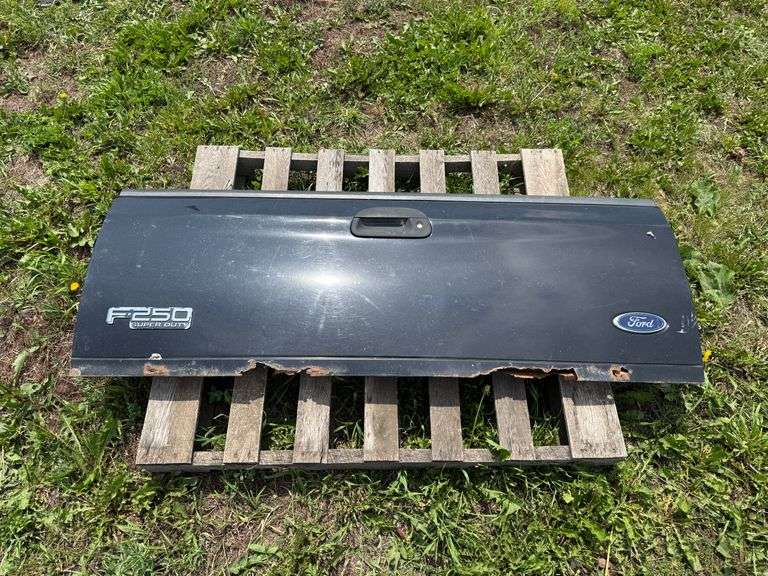 Tailgate for 2004 Ford Super Duty