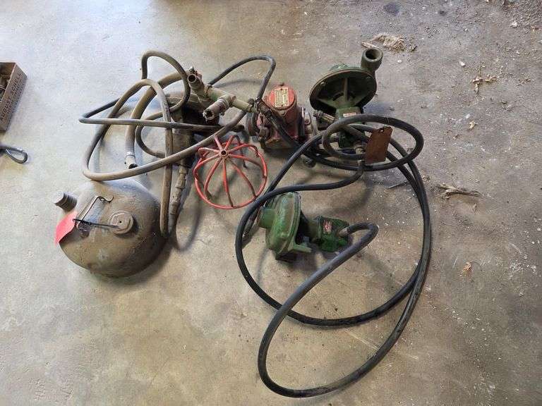 Assortment of Hydraulic Pumps, Unknown Working Condition
