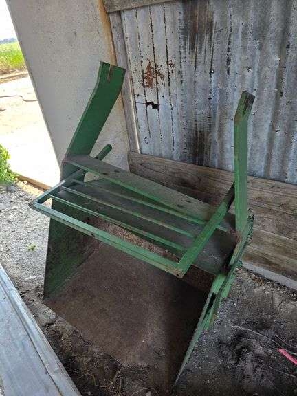 K+M Rock Box with Dump, Was on a John Deere 4455