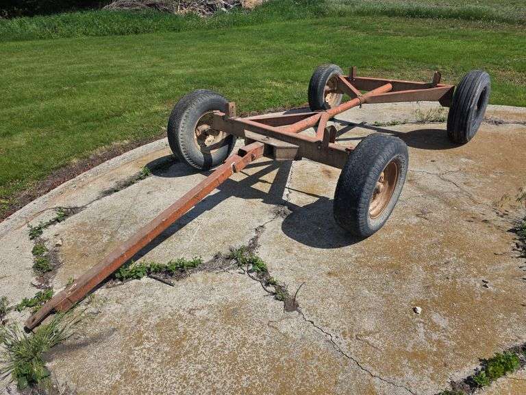 Camco 6 Ton Running Gear, Hitch is Loose, Mis Match Tires on 6 Bolt Rims
