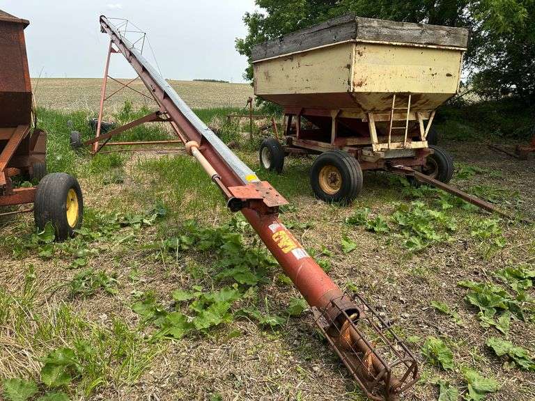 Feterl 8” x Approx 56’ Auger, 540 PTO
