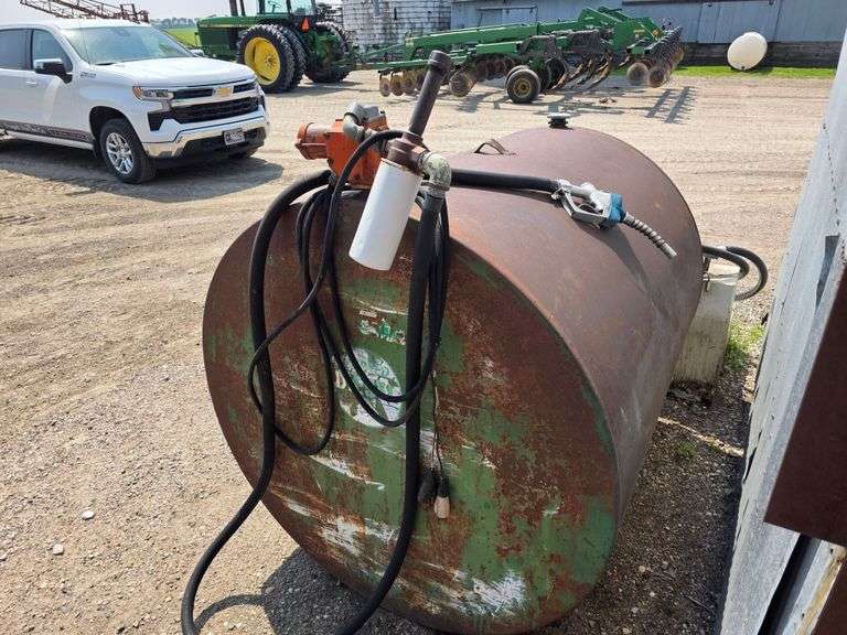 500 Gallon Fuel Tank with Electric Pump and Automatic Shut off Nozzle