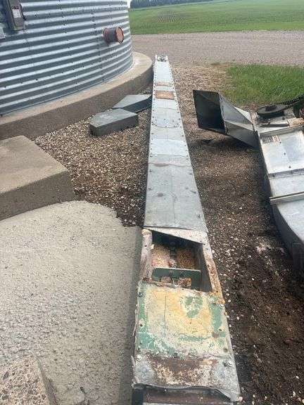 Used 28' 2800 Bu/Hr Drag Conveyor, With 10Hp 3 Phase Motor