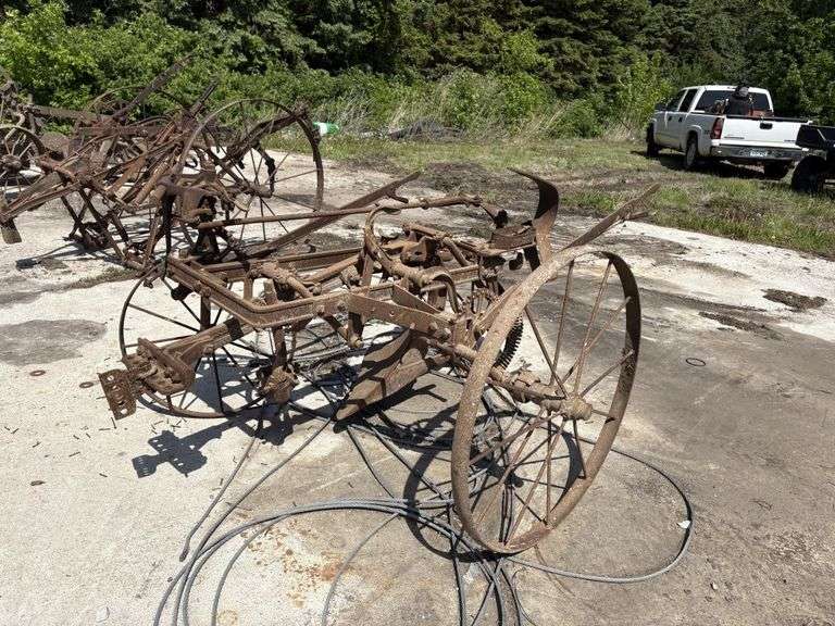 John Deere 1 Bottom Sulky Plow, with Coulter