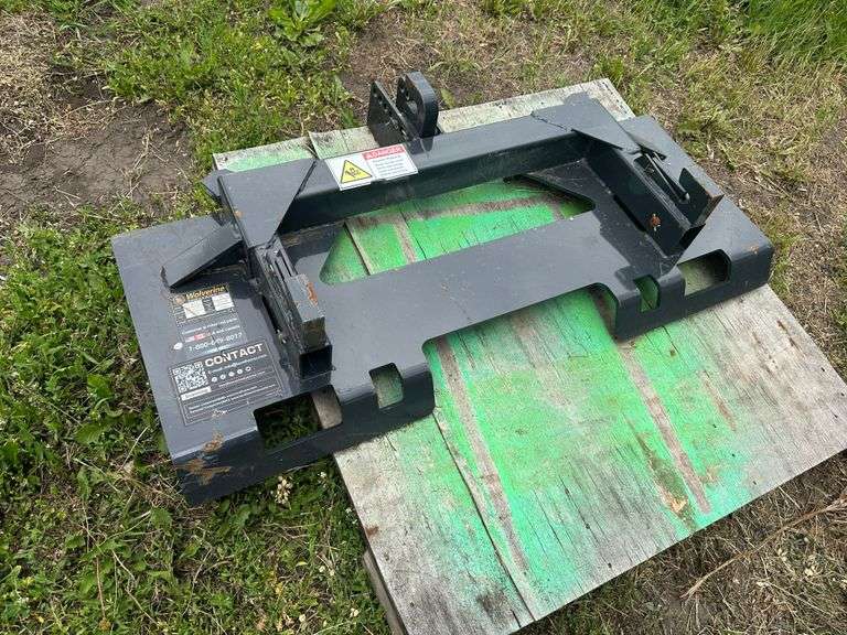 Skid Loader Mount Quick Hitch