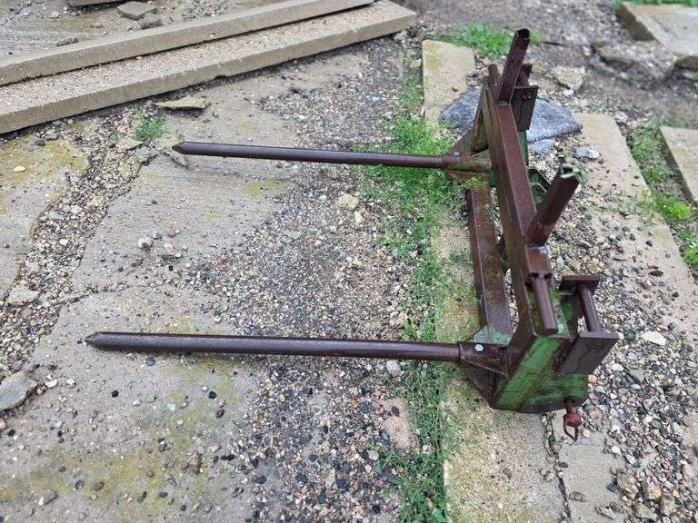 2pt Bale Spear