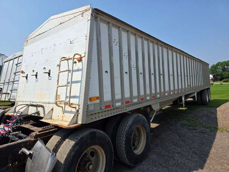 1979 Hobbs 42’ Hopper Bottom, 62” Sides, Ag Hoppers, Roll Tarp, 11R22.5 Tires, VIN: BLV973502