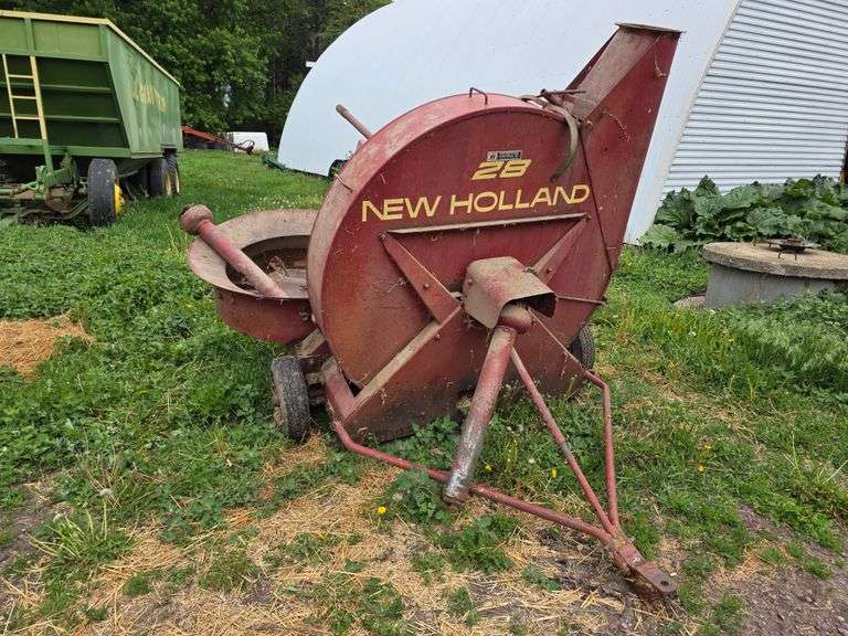 New Holland 28 Silage Blower, 540 PTO, Whirl-A-Feed Attachment, Stored Inside