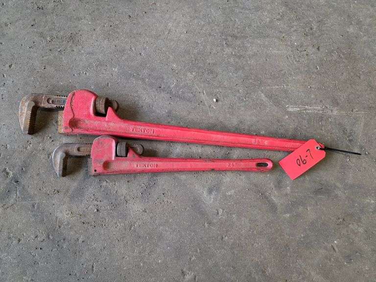 24” and 36” Pipe Wrenches