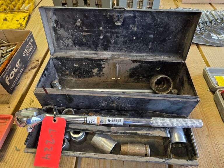 ¾” Socket Set with Toolbox