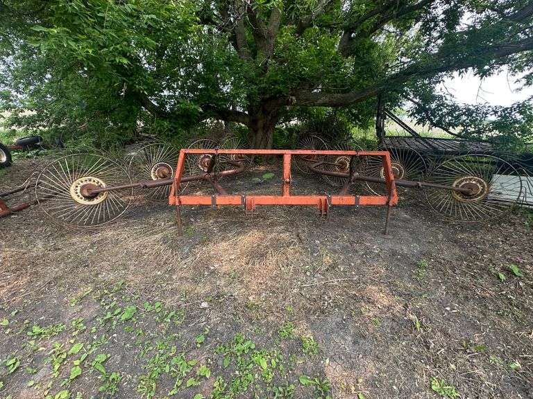 3pt – 8 Wheel Rake