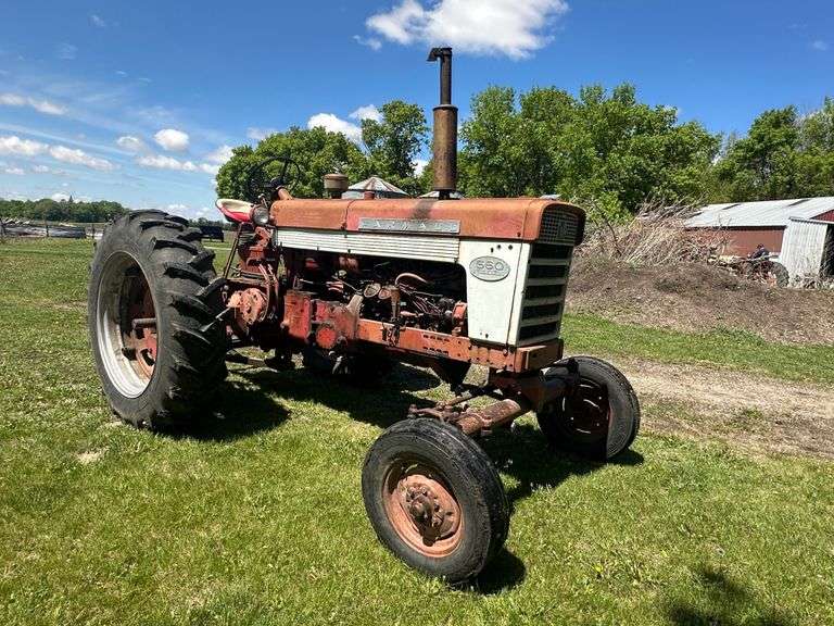 Farmall 560 Wide Front Diesel, 2 Rear Hydraulics, 2pt Hookup, 14.9 x 38 ...
