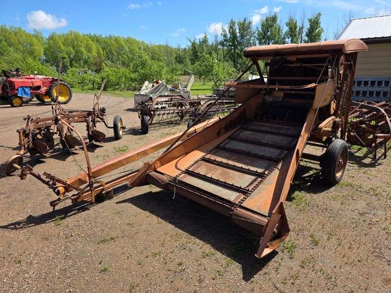 Allis Chalmers Baler