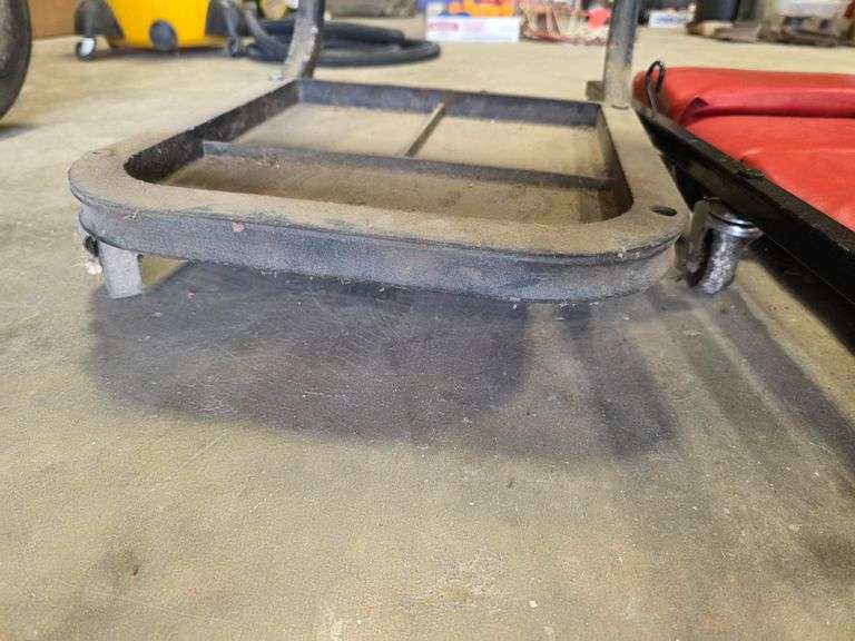 Creeper and Mechanics Seat (Needs Caster)